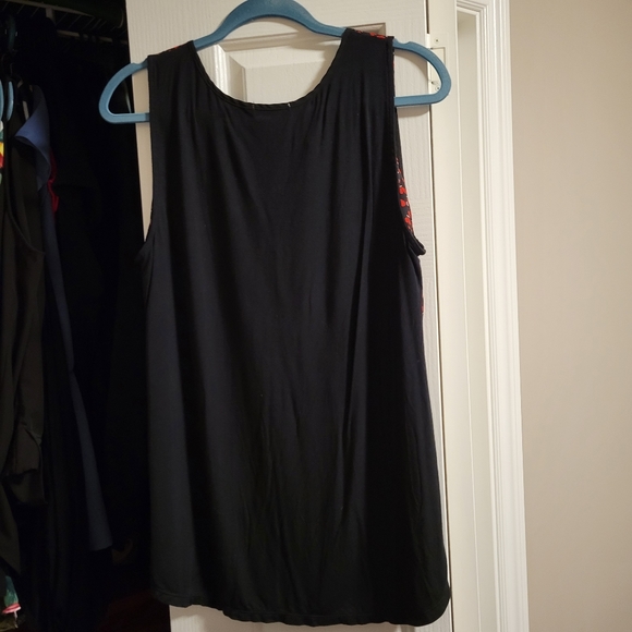 Dex Sleeveless Blouse - Picture 3 of 3